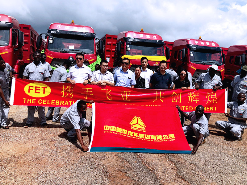 Les représentants de fabricant et le concessionnaire ont livré le premier lot de tracteurs routiers de la nouvelle série HOHAN aux utilisateurs au Ghana, et les véhicules ont été bien accueillis par les utilisateurs.